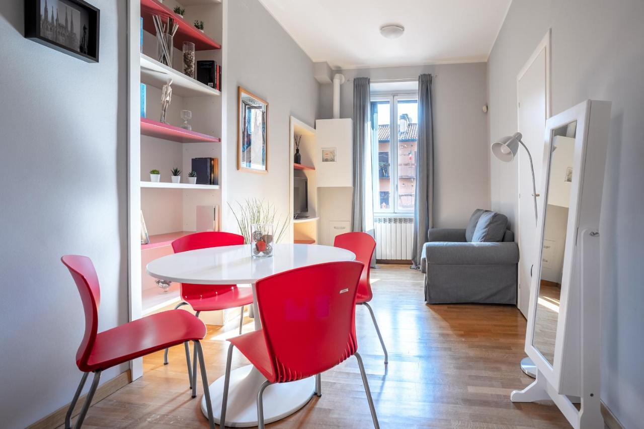 Navigli-Duomo Apartment With Netflix+Wifi ミラノ エクステリア 写真