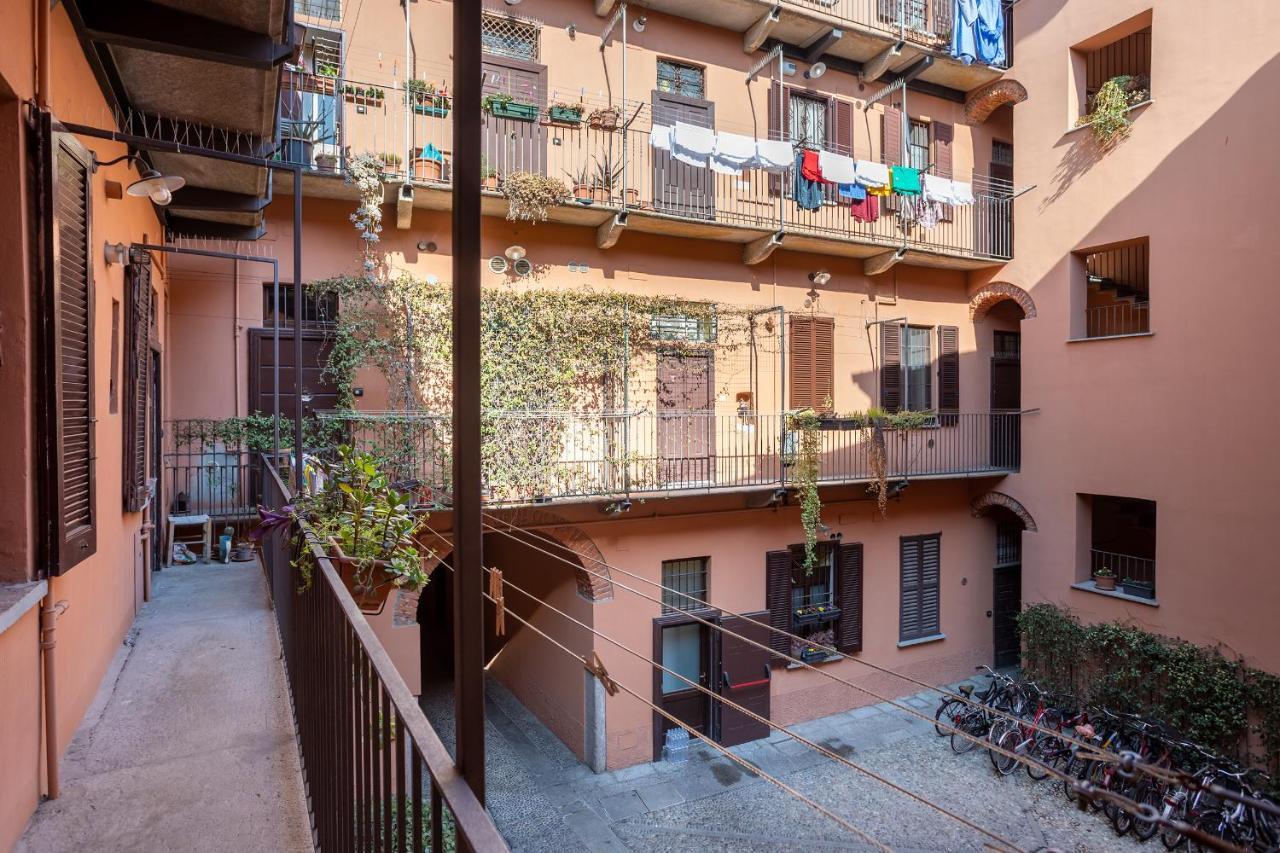 Navigli-Duomo Apartment With Netflix+Wifi ミラノ エクステリア 写真