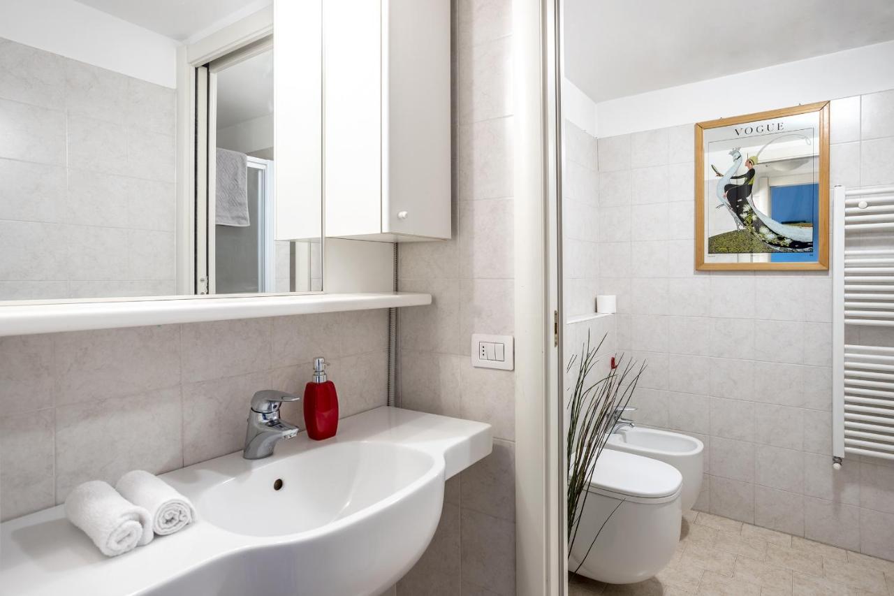 Navigli-Duomo Apartment With Netflix+Wifi ミラノ エクステリア 写真